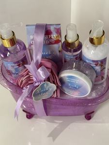 Ensemble de <span class=keywords><strong>bain</strong></span> spa à la lavande hydratant, nourrissant et biologique pour femmes, comprenant une lotion pour le corps, un gel <span class=keywords><strong>douche</strong></span>, des sels de <span class=keywords><strong>bain</strong></span> - Cadeau pour maman - Product Image 3