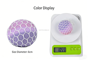 ลูกบอลบีบสีรุ้งขนาด 6 ซม. ของเล่นแปลกใหม่เปลี่ยนสีได้ ลูกบอลแป้งรูปองุ่น TPR บอลบีบนุ่ม ของเล่นบีบคลายเครียดสำหรับเด็กและผู้ใหญ่ - Product Image 4