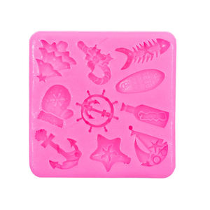 Moule en silicone graphique avec motifs : Arbre de Noël carré, Ancre, Gouvernail, Gants, Baguette magique, Bouteille de vin, Bouteille à messages flottante, Squelette de poisson - Product Image 3