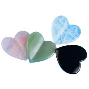 Outil en pierre de gua sha en forme de cœur concave <span class=keywords><strong>anti</strong></span>-âge Huiying, planche de gua sha pour le <span class=keywords><strong>yoga</strong></span> du <span class=keywords><strong>visage</strong></span> - Product Image 1