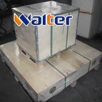 Table de soudage robuste avec plateau à grille modulaire, capacité de 2000 kg