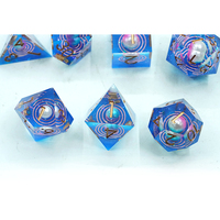Ensemble de dés polyédriques à cœur liquide en résine à bords tranchants de haute précision, thème planète orbitante violette, pour jeux de rôle sur table