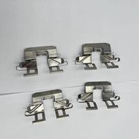 D1161 Kits de réparation de plaquettes de frein Kit de montage de clip de butée Carte de plaquette de frein et goupille de guidage 6e5z-2200-B
