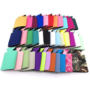 Vente en gros de nouveaux supports de bouteilles de bière en néoprène personnalisés imprimés par sublimation, à la mode, avec des dessins animés - Product Image 1