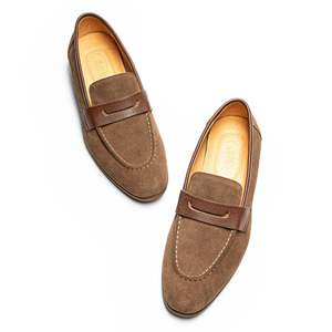 Vêtements décontractés respirants en cuir de haute qualité pour hommes, accompagnés de chaussures décontractées en cuir à enfiler pour l'automne - Product Image 5