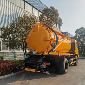 Camion d'aspiration des eaux usées Clw Brand 12000 litres pour le nettoyage et l'élimination des fosses septiques - Product Image 5