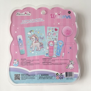 Set <span class=keywords><strong>de</strong></span> Diario FASHIONME con Bolígrafo <span class=keywords><strong>de</strong></span> Pompón y Borrador con Forma <span class=keywords><strong>de</strong></span> Lápiz Labial, Estilos Surtidos, Incluye Cuaderno, <span class=keywords><strong>2</strong></span> Clips y 20 Pegatinas - Product Image 5