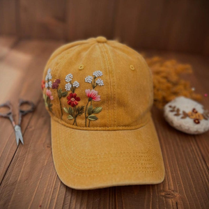 หมวกเบสบอล 5 แผง ปักลายดอกไม้ ระบายอากาศ กันน้ำ แบบคลาสสิก สำหรับขายส่ง รับทำโลโก้ตามสั่ง - Product Image 1