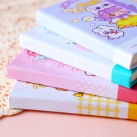 Cuaderno A7 Bunny Paradise con Banda Elástica, 80 Hojas, 80GSM, Marcapáginas de Cinta, 4 Diseños, Papelería Kawaii, Venta al Por Mayor