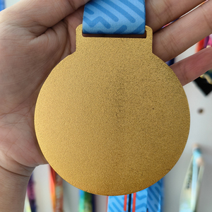 कास्टिंग फुटबॉल खेल पदक पुरस्कार कस्टम धातु शिल्प फुटबॉल खेल पदक रिबन के साथ - Product Image 6