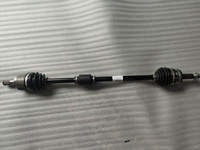 Arbre d'entraînement avant droit de haute qualité à prix abordable pour système de transmission automatique Plater 49501-1W200 495011W200