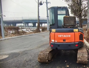 Excavateur HITACHI ZX50U d'occasion, économe en énergie et respectueux de l'environnement avec moteur central, moteur, boîte de vitesses, composants d'engrenage - Product Image 6
