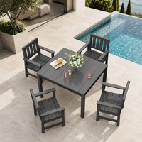 Ensemble de salle à manger d'extérieur en plastique gris à faible entretien, table et chaises de patio en HIPS