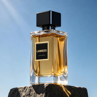 Vente en gros de flacons de parfum de qualité avec pulvérisateur, 30 ml, 50 ml, 100 ml, flacon de parfum en verre transparent rectangulaire vide avec bouchon noir