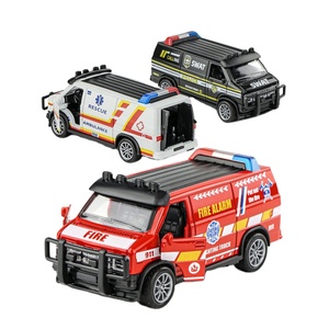 Unisex 1:32 de tres puertas abiertas a presión modelo de policía coche en <span class=keywords><strong>miniatura</strong></span> caja de exhibición de Metal colección tirar hacia atrás coche en <span class=keywords><strong>miniatura</strong></span> - Product Image 1