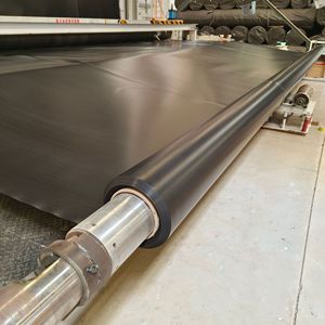 Revêtement géomembrane étanche HDPE de 0.75mm à 2mm pour la pisciculture, l'aquaculture et les étangs agricoles - Product Image 4