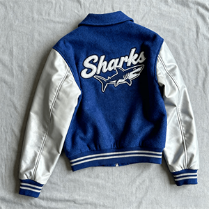 แจ็คเก็ตเบสบอล ปักโลโก้ตามสั่ง แจ็คเก็ตตัวอักษร สไตล์มหาวิทยาลัย เสื้อผ้าสตรีทแวร์ แขนหนัง ระบายอากาศได้ดี แจ็คเก็ตวาร์ซิตี้สำหรับผู้ชาย - Product Image 2