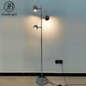 Lámpara de pie de poste alto de sombra esmerilada LED integrada con atenuación mejorada para oficina, lámpara de mesa de pie de 3 Globos de mediados de siglo - Product Image 1