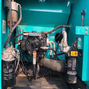Excavadora Hidráulica Kobelco SK200 de Segunda Mano Fabricada en Japón - Maquinaria de Movimiento de Tierras con Pocas Horas de Trabajo en Existencia - Product Image 5