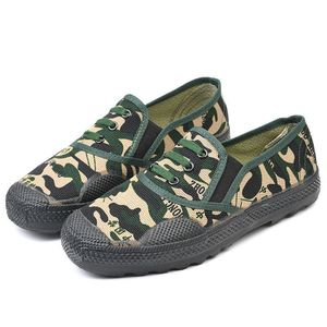 Zapatos de Trabajo de Lona con Camuflaje para Hombre, Zapatos de Seguridad Transpirables Antideslizantes de Tacón Bajo para Protección Laboral en la Construcción - Product Image 1