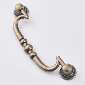 Poignée de meuble en alliage de zinc, bronze antique, espacement des trous de 91 mm, tiroir, style traditionnel, durable - Product Image 4