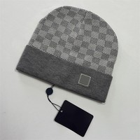 Topi Beanie Pola Geometris Musim Dingin untuk Pria Wanita, Rajutan Lembut dan Elastis dengan Manset, untuk Olahraga Luar Ruangan dan Penggunaan Sehari-hari di Cuaca Dingin