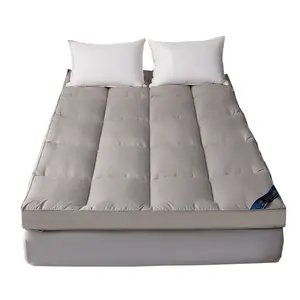 Customized Quilted Down Altertnative Polyester Mattress Topeer Pad Cover Cheap Foam Mattress