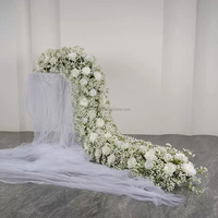 NINI Chemin de table de mariage en roses blanches artificielles et fleurs étoilées, chemin de table floral pour mariage, chemin de table en fausses fleurs pour la décoration