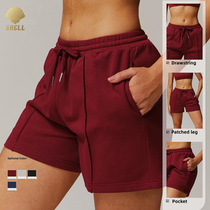 Shorts da ginnastica da donna in spugna di cotone rosso - Product Image 2