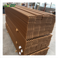 Panneaux de bardage extérieur en composite bois-plastique (WPC) écologiques et durables pour la conception architecturale extérieure