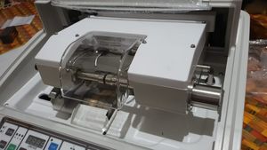 Equipamento de Processamento de Lentes de Laboratório Máquina de Moagem de Lentes Ópticas LE-420 China Cortadora Automática de Lentes - Product Image 4