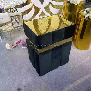 LEDA Nouveau Design Colonnes en Velours Dorées Décoratives pour Mariage, Présentoirs Cylindriques et Socles pour Événements - Product Image 4