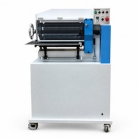 Moteur à engrenages pour machine de découpe six axes Kunhe, multi-tension (110V/220V/380V). Changer les spécifications nécessite la rotation de l'axe du couteau