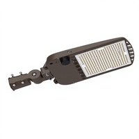 Luminaire LED d'extérieur CCT et puissance sélectionnables ETL DLC 5.1 140LPW, type Shoebox, pour parking, avec photocellule