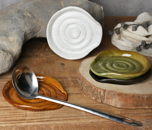 Poggiacucchiaio in Ceramica Artigianale Stile Giapponese, Porta <span class=keywords><strong>Mestoli</strong></span> Rustico in Gres con Bordi, Organizzatore Utensili da Cucina Artigianale - Product Image 5
