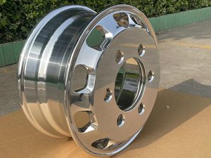 Llanta de rueda de aleación de aluminio 17,5x6,00 rentable para camiones ligeros Acabado cromado para rueda de <span class=keywords><strong>autobús</strong></span> de pasajeros y camiones - Product Image 5