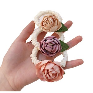Bandeau fleur rétro haut de gamme Rose élastique <span class=keywords><strong>cheveux</strong></span> cravate Net célébrité Photo haute queue de cheval fleur forme bandeau - Product Image 2
