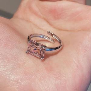 Bague en argent pur S925 en diamant à haute teneur en carbone, bijoux légers, coupe de fleur de glace rose, simple, haut de gamme, incrustation de sucre en forme de cube, élégante bague en bloc - Product Image 4