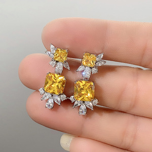 Eleganti Orecchini a Petalo per Donne, Orecchini Vintage a Fiore, Gioielli di Moda per Uso Quotidiano e Feste - Product Image 4