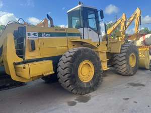 Chargeuse sur pneus Kawasaki 85Z d'occasion de haute qualité bonne performance faibles heures de travail moteur de base portant Moog Shanghai - Product Image 3