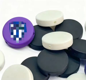 Nueva llegada 3D DIY fabricación de joyas decorativas sueltas encantos Navidad creatividad cuentas de silicona para pulsera collar llavero - Product Image 4