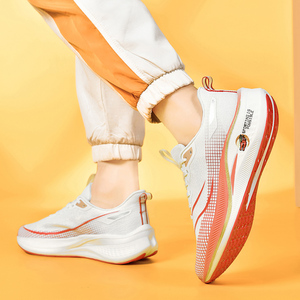 Chaussures de sport élégantes pour hommes, à lacets, pour la marche et la course, confortables, antidérapantes, résistantes à l'usure, respirantes, en cuir, pour le sport et les loisirs - Product Image 2