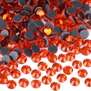 Oleeya Promotion Strass thermocollants DMC, Grand paquet, Qualité tchèque supérieure, Tailles SS6 à SS40, Cristal AB, pour la décoration - Product Image 4