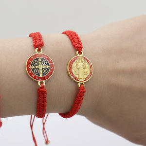 Bracelet Tressé Ajustable Catholicisme Croix Médaillon Saint Benoît <span class=keywords><strong>Exorcisme</strong></span> pour Hommes et Femmes en Diverses Couleurs - Product Image 3