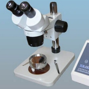 Testeur de point de fusion microscopique Xt5b Tatsumi Technical High School, affichage numérique, équipement de laboratoire - Product Image 2