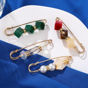 Retro <b>Marble</b> Metal Brooch Geometric Shape Zinc Alloy Women's Fashion Scarf Pin Daily Wear Accessory - Product Image 1