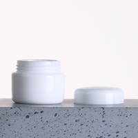 Récipient rond en plastique pour vernis à ongles en gel vide bon marché 3G 5G 8G 10G 30G bouteille d'échantillon d'emballage cosmétique PP matériau de base
