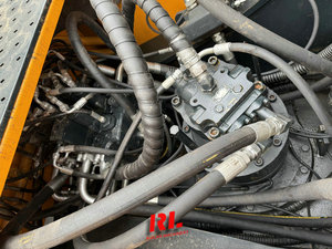 Excavatrice sur chenilles Hyundai 305LC-9 d'occasion de haute qualité, capacité de 30 tonnes, excellent état, moteur Cummins, matériel de chantier - Product Image 5