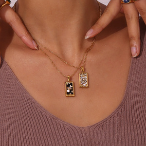 Collar con Colgante Retro Europeo y Americano, de Acero Inoxidable Electrochapado, Rectangular, con Zirconia y Diseño de Carta del <span class=keywords><strong>Tarot</strong></span> - Product Image 6