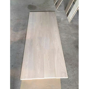 Plancher en <span class=keywords><strong>bois</strong></span> d'ingénierie en chêne blanc <span class=keywords><strong>blanchi</strong></span> <span class=keywords><strong>de</strong></span> première qualité - <span class=keywords><strong>Planche</strong></span> <span class=keywords><strong>de</strong></span> 1900x190 mm, épaisseur <span class=keywords><strong>de</strong></span> 15 mm, finition anti-rayures UV, design contemporain - Product Image 2